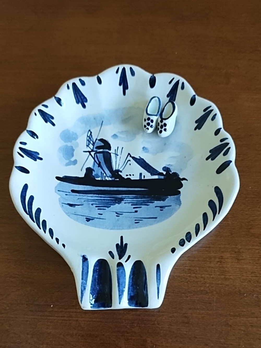 Hand-Painted Delft-Style Shell Dish Boat Motif Dutch Jewelry Spoon White Blue